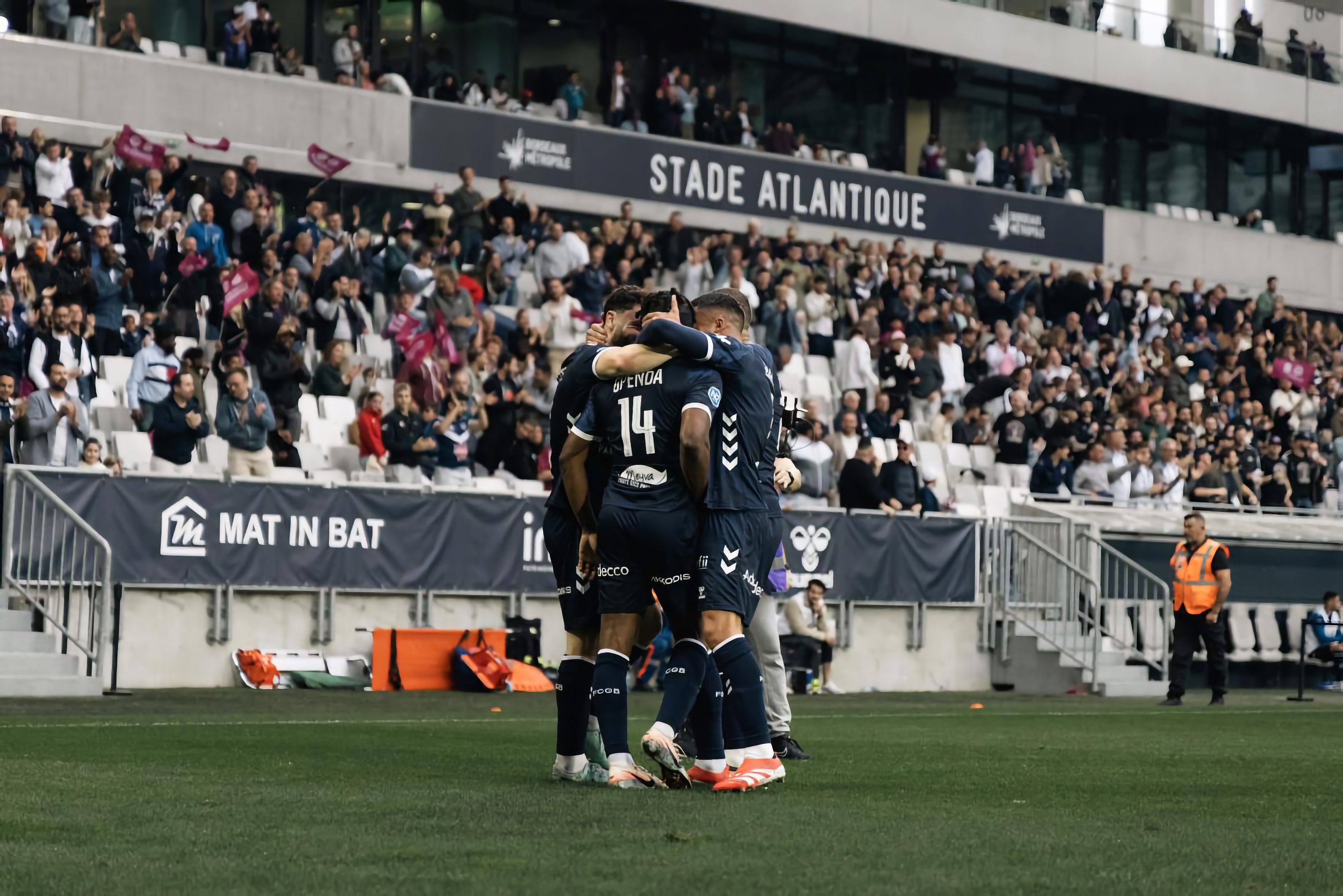 Foot : le rachat des Girondins de Bordeaux par le fonds Park Bench est signé